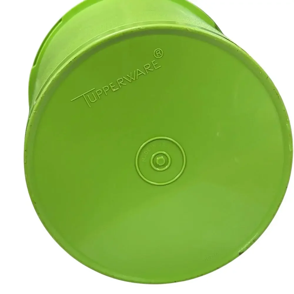 Vintage Tupperware Servalier Maxi Canister #809-13 Green w/ Sunburst Lid